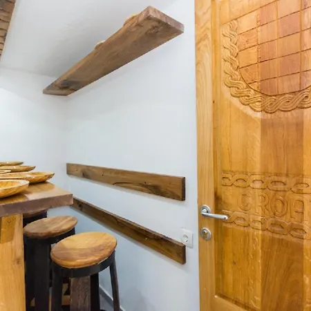 Agava Lux تروغير