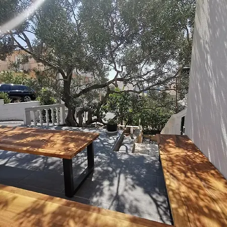 Apartment Agava Lux