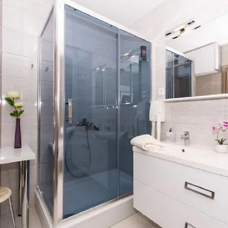 Agava Lux * تروغير